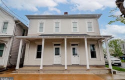 81-83 E MAIN Street, NEWMANSTOWN, PA 17073