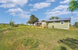 16469 S County Road 215 Road, Headrick, OK 73549