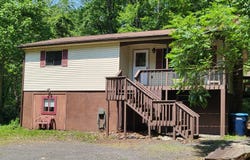 2153 Gravel Road, Canadensis, PA 18325