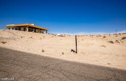 1048 Riverside Dr, Lake Havasu City, AZ 86404