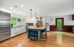 32 Witham St B, Gloucester, MA 01930