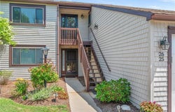30 Sweet Meadows Court, Narragansett, RI 02882