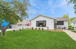 104 E 3rd Avenue, Indianola, IA 50125