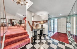 8 Countryside Court, Amherst, NY 14221