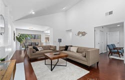 2 Snapdragon, Irvine, CA 92604