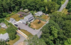 489 Main St, Acushnet, MA 02743