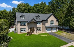 101 Oxford Lane, Aberdeen, NJ 07747