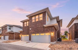 605 W South St, Leander, TX 78641