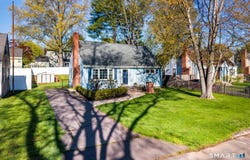 37 Lewis Lane, West Hartford, CT 06107