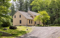71 Phillips Lane, Glocester, RI 02814