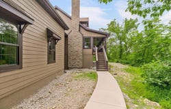 2909 S 74th Street, Kansas City, KS 66106