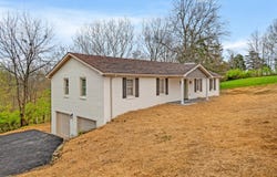 1100 Beaver Lake Road, Lawrenceburg, KY 40342