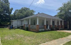 119 Sanders St, Darlington, SC 29532