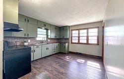 328 E Bond St, Salina, KS 67401