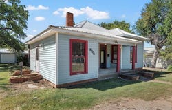 506 E MAIN Street, Hamilton, TX 76531