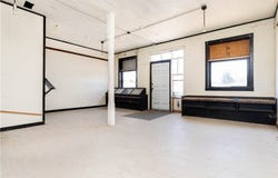13077 US-54 Highway, Macks Creek, MO 65786