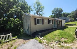 1816 West Drive, High Ridge, MO 63049
