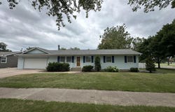310 15th St SE, Huron, SD 57350