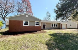 420 KINGS POINT Court, Virginia Beach, VA 23452
