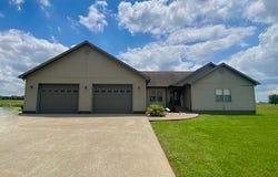 727 Co. Rd. 1410 N., Carmi, IL 62821
