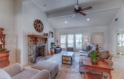 4304 S Redwood Avenue, Broken Arrow, OK 74011