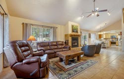 93 Calle de los Indios, Angel Fire, NM 87710
