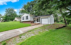 4808 Cinderella Drive, Alton, IL 62002