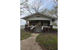165 S Harper St., Kinderhook, IL 62345