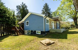 516 Delaware Ave, Oak Ridge, TN 37830