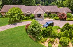 6 Dolly Cam Lane, Old Brookville, NY 11545