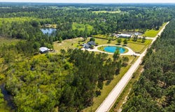 8067 Smith Rd, Hahira, GA 31632