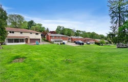 549 Dunn Dr, Whitehall, PA 15227