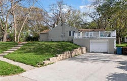 5749 Grandview Boulevard, Mound, MN 55364