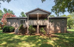 410 Ridgehaven Drive, Winston-Salem, NC 27104