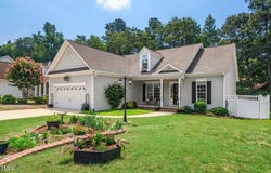 904 E Ivy Valley Drive, Fuquay Varina, NC 27526