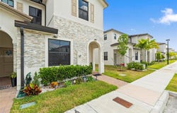 12901 SW 232nd Ln, Homestead, FL 33032