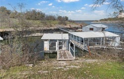 187 CR 1766, Clifton, TX 76634