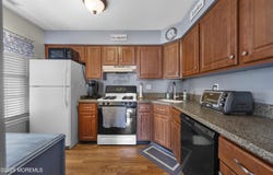 28 Powell Court, Hightstown, NJ 08520