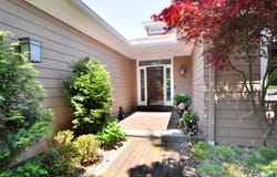 2 Schuyler Lane, Bloomfield, CT 06002