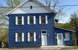 887 Maple Avenue, Honesdale, PA 18431