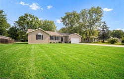 7427 Hawk Avenue, Mentor, OH 44060