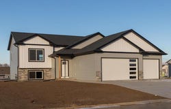424 Amco Ln, Chatfield, MN 55923
