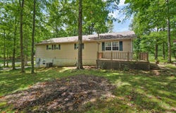 1300 Perimeter Dr, Jamestown, TN 38556