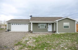 305 Lathrop Street W, Clyde Park, MT 59018