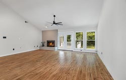 2806 N Creekwood Drive, Grapevine, TX 76051