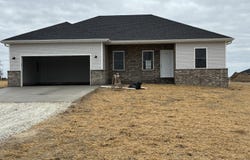 5487 S 250th, Buffalo, MO 65622