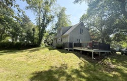 18 Staysail Circle, Marstons Mills, MA 02648
