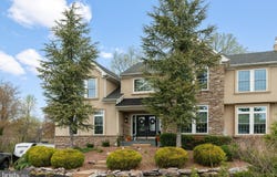1735 AUTUMN LEAF LANE, HUNTINGDON VALLEY, PA 19006