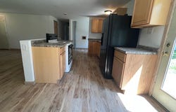 302 S 9th St, Oquawka, IL 61469