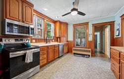 6 Chamberlain Street, Brewer, ME 04412